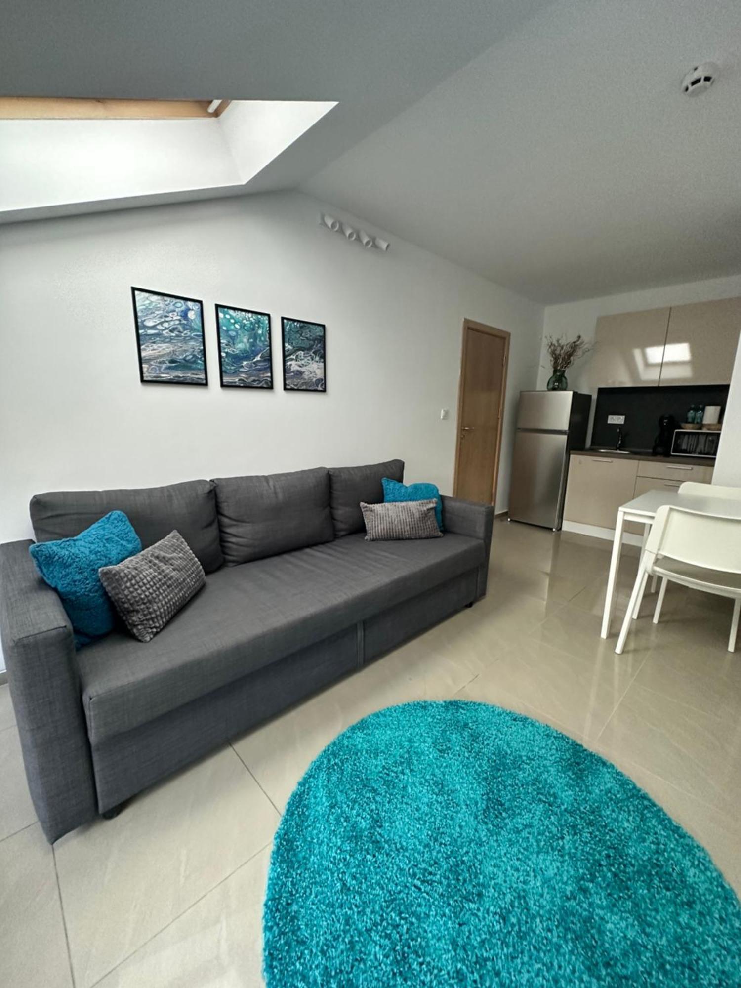 Blue Central Apartment Veliko Tŭrnovo Exterior photo